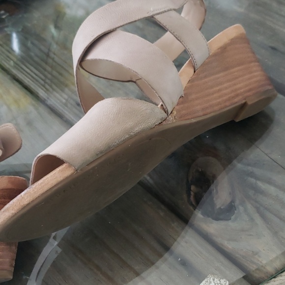 Franco Sarto shoes - Picture 3 of 4